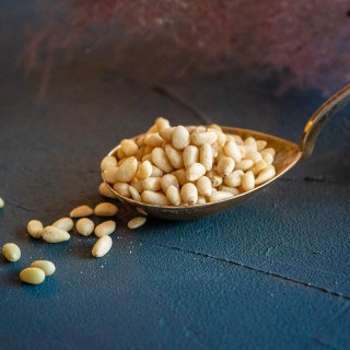 Bio-Pinienkerne ohne Schale