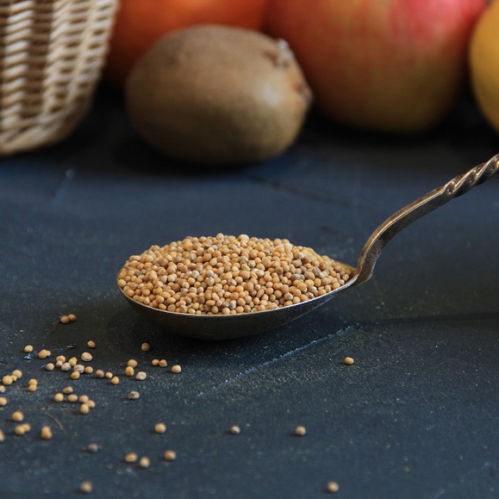 Organic yellow mustard seeds
