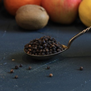 Schwarze Bio-Pfefferkörner, Kerne