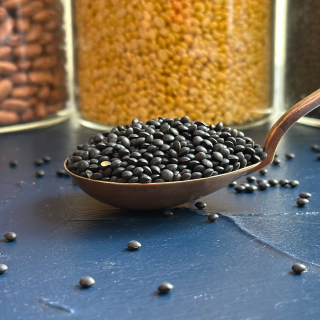 Schwarze Bio-Linsen