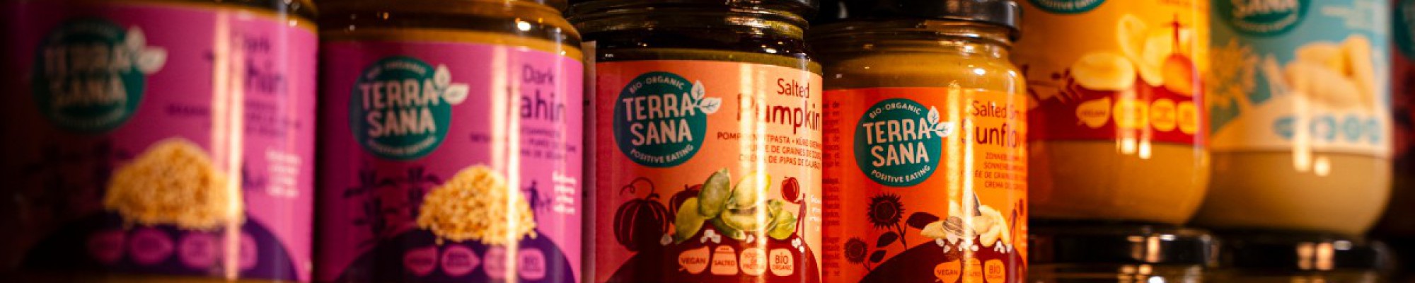 Creme aus Nüssen und Samen