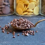 Organic dark chocolate droplets